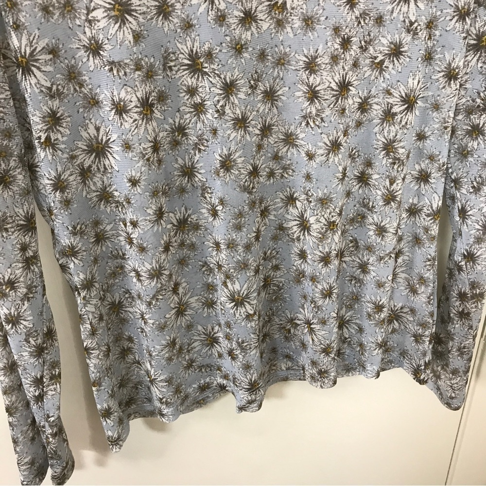 3/$15 Leyden sheer spandex blend blue floral long sleeve top - Picture 3 of 10